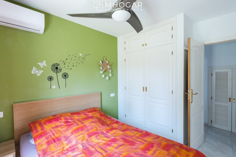 Calpe- ¡Casa adosada muy acogedora y con magníficas vistas, nueva a la venta!